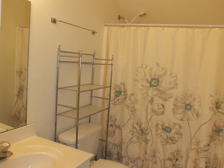 710 Boundary St #2D — Photo 19