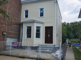 10707 157th St, Jamaica, NY 11433