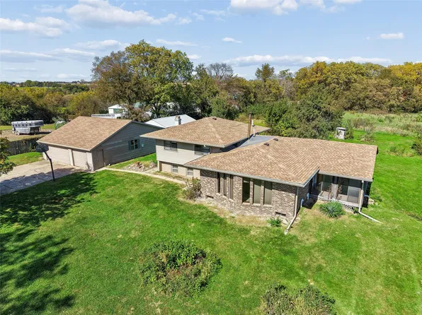 15999 Fulton St, Indianola, IA 50125