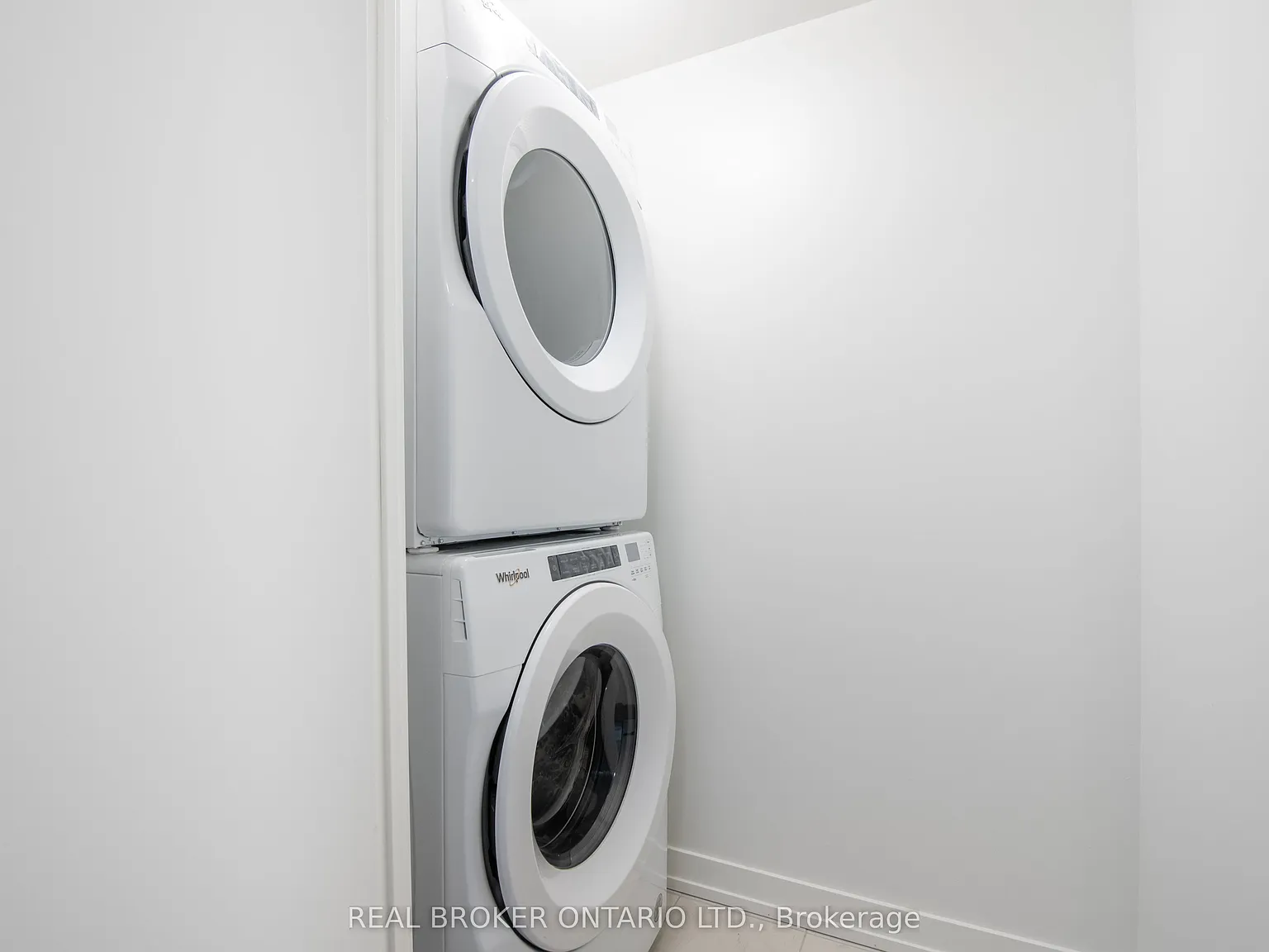 2 bed, $2,600 — Photo 3