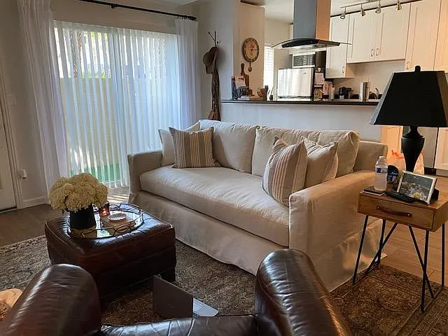 1321 Euclid St #1 — Photo 3