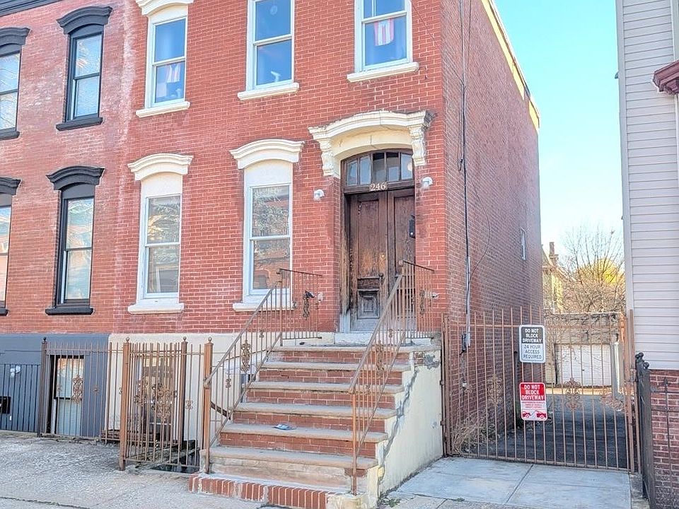 1st image of 246 Whiton St #1
