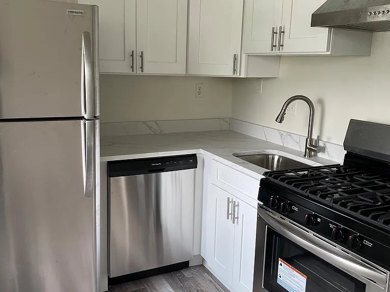 3515 Washington Blvd N #406 — Photo 16