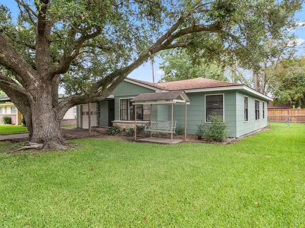 1002 Wright Boulevard, Baytown, TX 77520