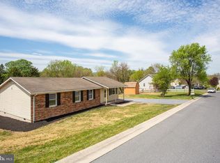 289 Morningside Dr, Broadway, VA 22815