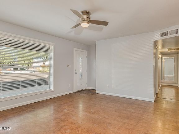 4th image of 3739 W Orangwood Ave Avenue