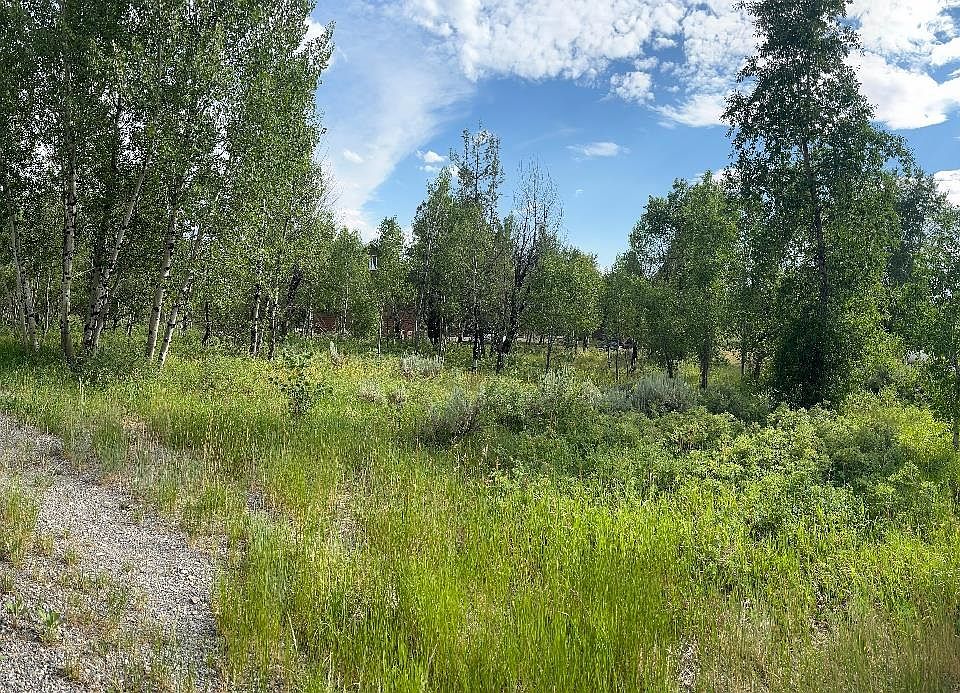 1st image of 176 Creek Cir