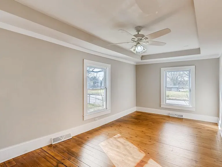 503 N Church St — Photo 7