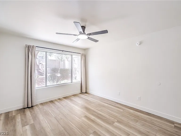 3425 E Russell Rd #147 — Photo 16