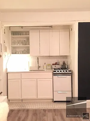 Rented by Highline Residential | media 18