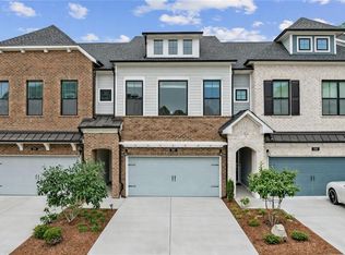 240 Walker Ave, Roswell, GA 30076