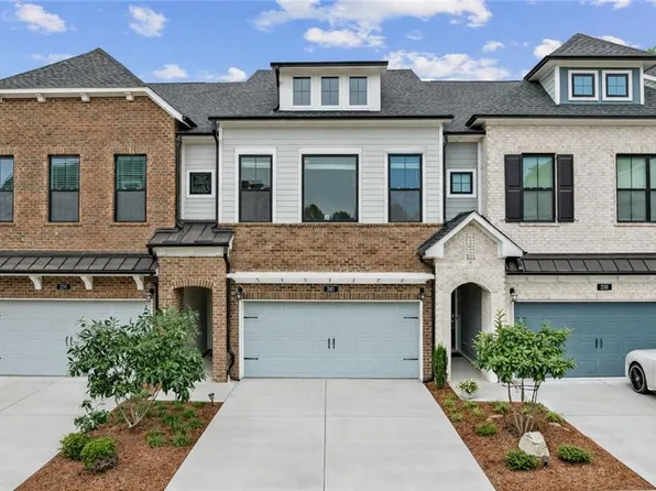 240 Walker Ave, Roswell, GA 30076
