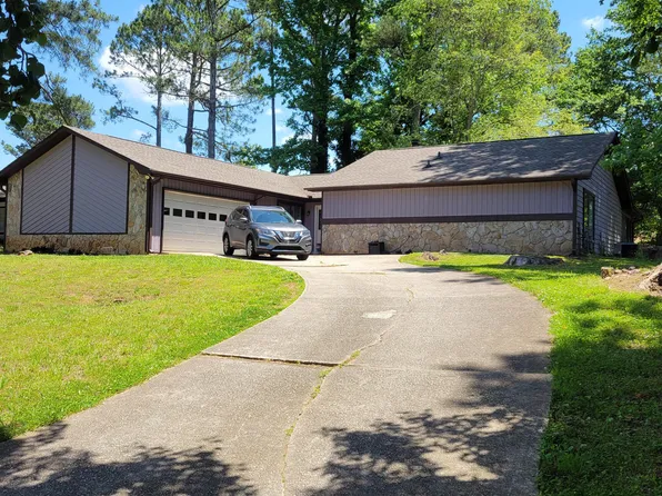 5025 Stoney Point Cir, Stone Mountain, GA 30088