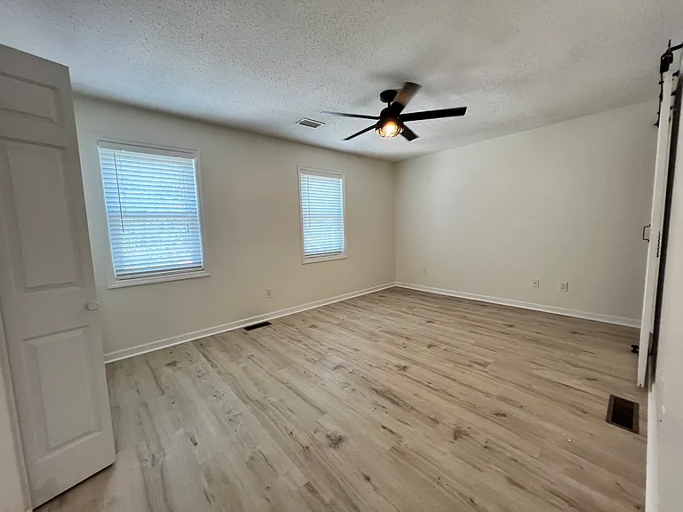 4379 Ivy Glen Way SE — Photo 14