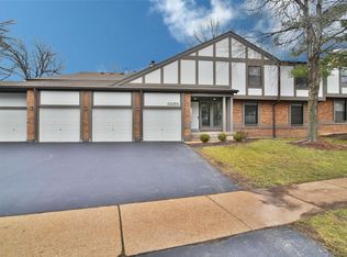 13155 Royal Pines Dr UNIT 2, Saint Louis, MO