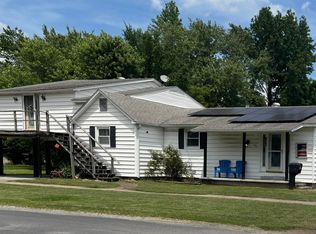 500 Kramer St, Carterville, IL 62918