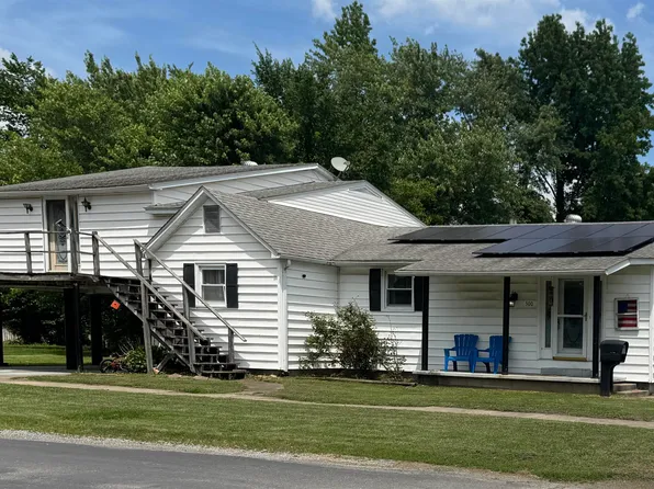 500 Kramer St, Carterville, IL 62918