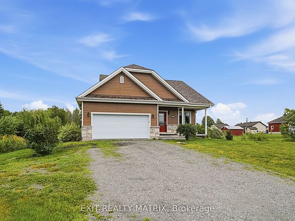2nd image of 800 Du Bercail Rd
