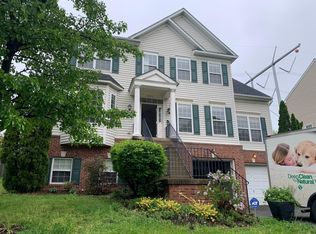 17624 Overlook Rd, Dumfries, VA 22026