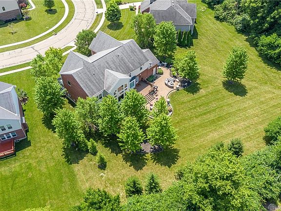 3rd image of 1423 Verna Ct