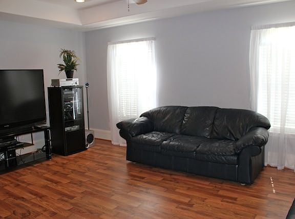 5th image of 119 Hara Ct