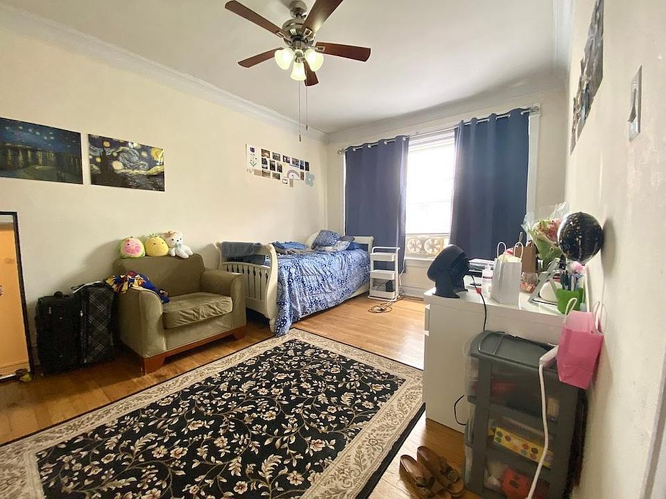 1st image of 1216 W Rosemont Ave #1214-1