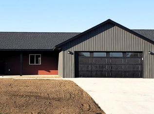 413 Spruce Dr, Staples, MN 56479