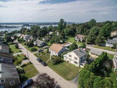16 Reed St, Tiverton, RI, 02878