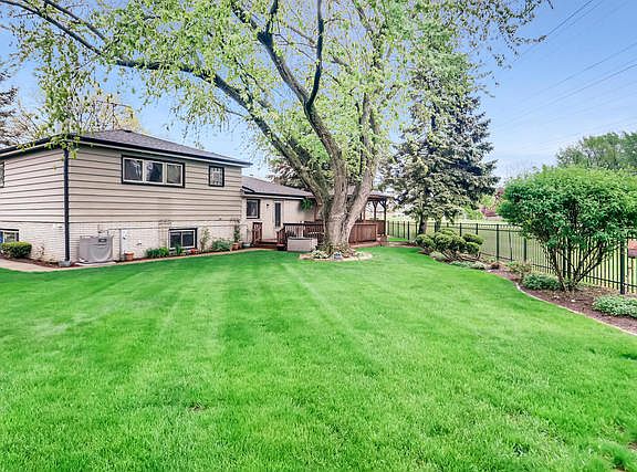 3rd image of 564 Figard Ln