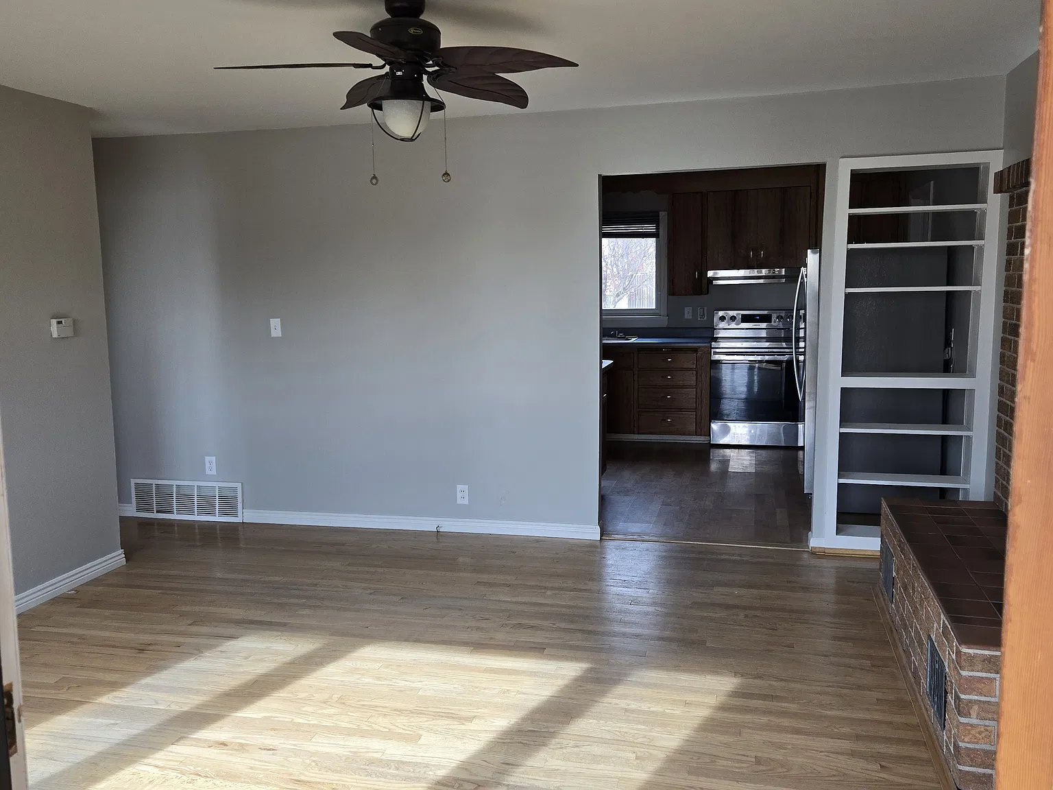 3 bed, 1120 sqft, $1,875 — Photo 4