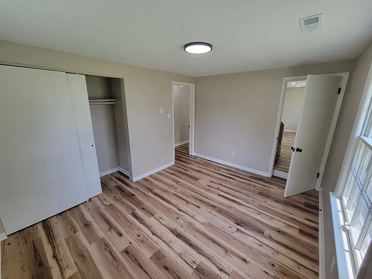 7721 Diane Dr — Photo 11