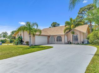 1992 SE Bowie St, Port Saint Lucie, FL 34952
