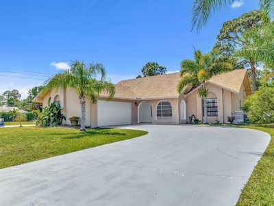 1992 SE Bowie Street, Port Saint Lucie, FL, 34952