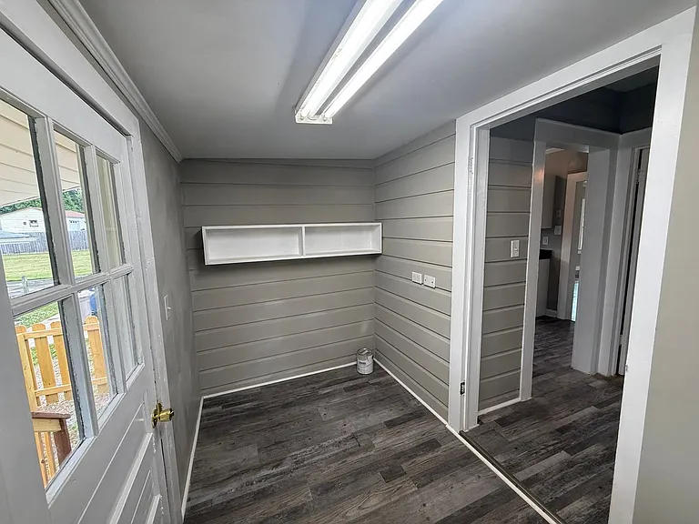 7596 Broad St #A — Photo 11