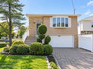 364 Mosely Ave, Staten Island, NY 10312