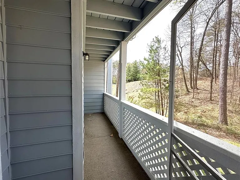 4100 Riverlook Pkwy SE #16 — Photo 12