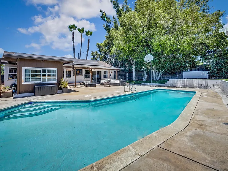 4191 Mount Everest Blvd — Photo 30