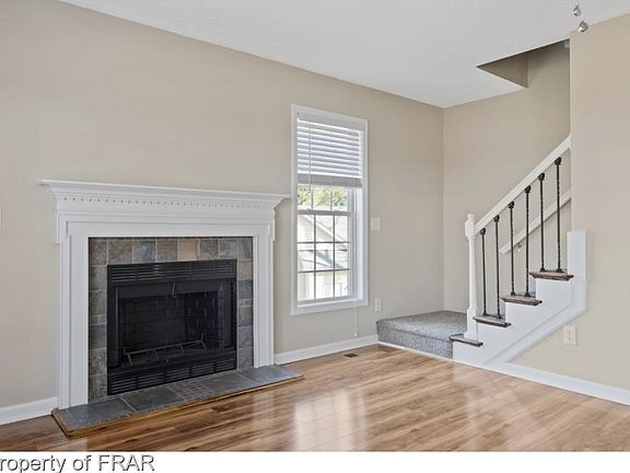 3rd image of 1557 Clan Campbell Dr