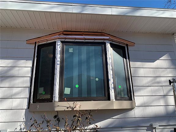 4th image of 512 Porter St