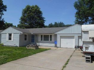 3504 N Lister Dr, Kansas City, MO 64117