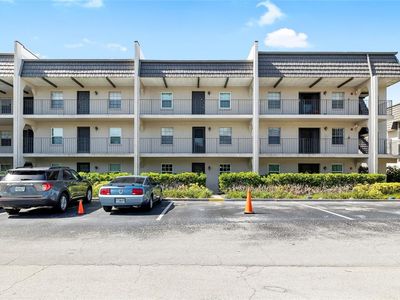 8765 Bardmoor Blvd APT 107, Seminole, FL, 33777