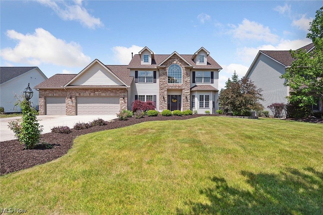 22172 Northwood Trl, Strongsville, OH 44149 Zillow