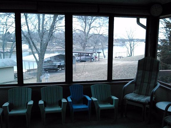 4th image of 112 N Shore Dr