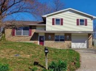 220 Sarazen Ct, Columbia, MO 65202