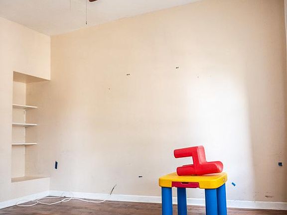 3rd image of 2727 S Saint Louis Ave