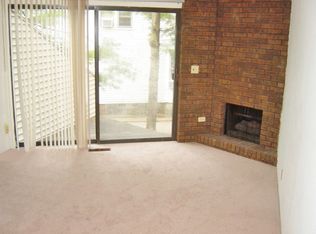 Healey Townhomes, Champaign, IL 61820