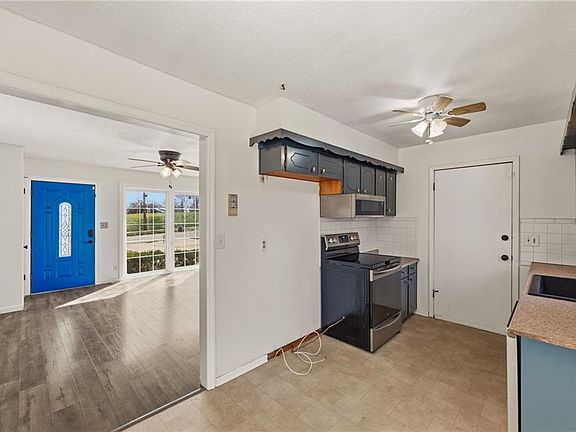 4th image of 6712 N Walrond Ave