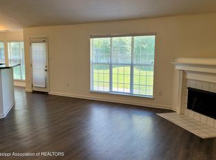 2293 Pappy Ln, Horn Lake, MS 38637