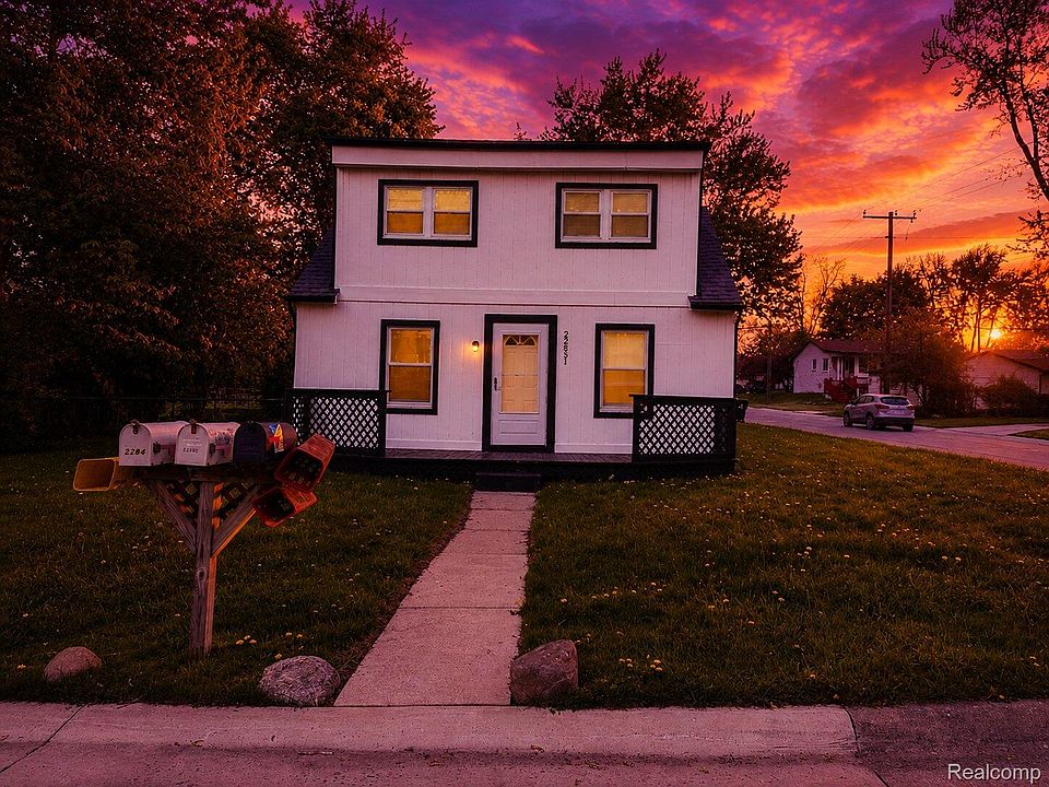 1st image of 22851 Colgate St