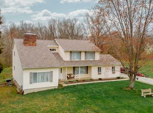 1780 Sunny Acres Dr, Amelia, OH 45102